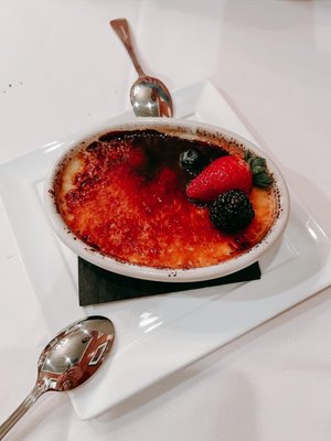Milton's Cuisine & Cocktails by null