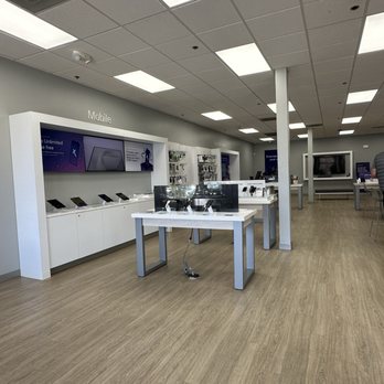 XFINITY STORE BY COMCAST - Updated January 2026 - 11 Photos & 47 ...