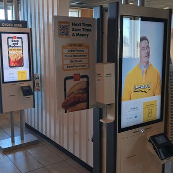 McDonald's - Kiosk - Burgers Near Me - Yuma, Arizona