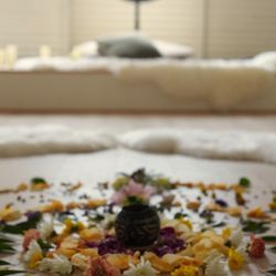 Veritas Yoga - Flower Mandala