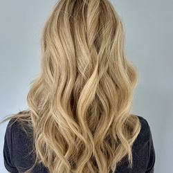 Pretty Hair Salon - My highlighted, cut, and curled hair