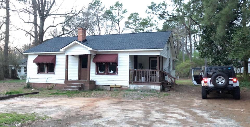 Slide of Pearl Roofing Services