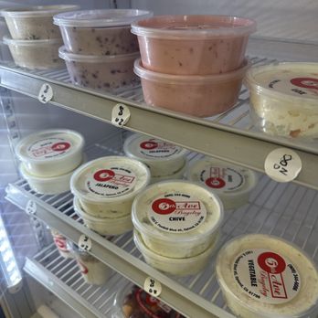 5th Ave Bagelry - Diff choices on cream cheese spread - Bagels Near Me - Upland, California