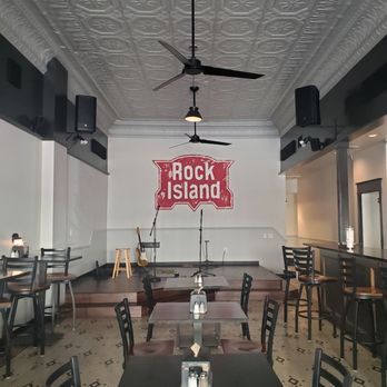 Theo's Java Club Cafe - Coffee & Tea Near Me - Rock Island, Illinois