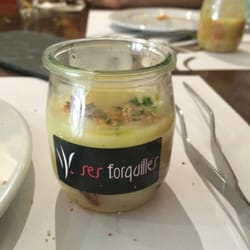 Ses Forquilles - Potato yogurt with poached egg, jamon, chives