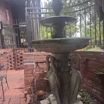 Vivilore - Patio - American Near Me - Independence, Missouri