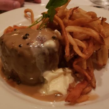 Mon Ami Gabi - Filet Mignon Au Poivre - French Near Me - Chicago, Illinois