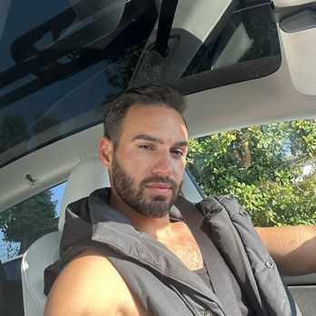 Dylan Keith Salon - Hair Salons Near Me - Toluca Lake, California
