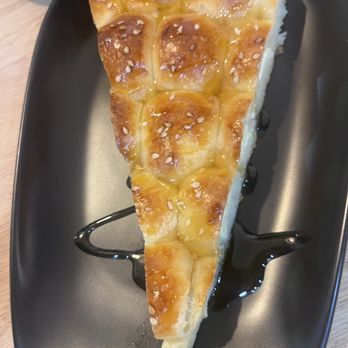 Qamaria Coffee - Honeycomb pastry - Coffee & Tea Near Me - Fullerton, California
