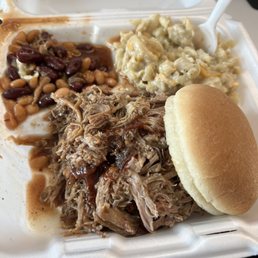 Pulled Pork Sandwich Pulled Pork Sandwich