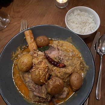 Pusadee's Garden - Elysian fields lamb shank, massaman curry, potato - Thai Near Me - Pittsburgh, Pennsylvania