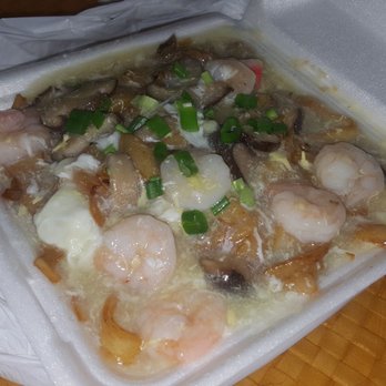 Mini Garden Express - Shrimp with fried egg over chow fun - Chinese Near Me - Honolulu, Hawaii Mini Garden Express - Shrimp with fried egg over chow fun - Chinese Near Me - Honolulu, Hawaii