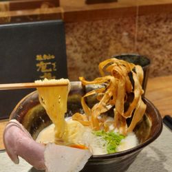 座銀 - Noodle texture