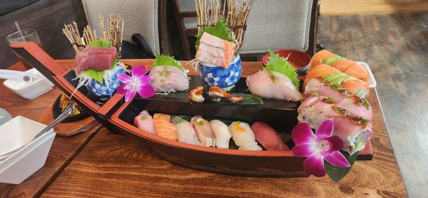 Yama Sushi & Sake Bar by null