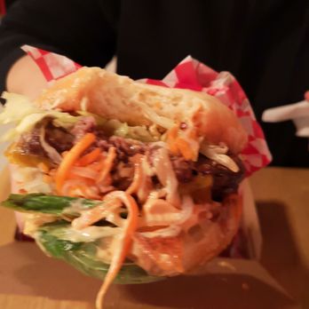 Downlow Chicken Shack - Last guest. Closed at 5pm on a Monday. Downlow Burger Shack! - Chicken Shop Near Me - Vancouver, British Columbia