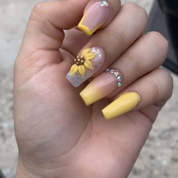 Frenchie's Nails - Nails - Nail Salons Near Me - Houston, Texas