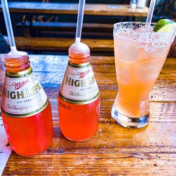 Hutchins Garage - Drinks! - Pizza Near Me - Durham, North Carolina Hutchins Garage - Drinks! - Pizza Near Me - Durham, North Carolina