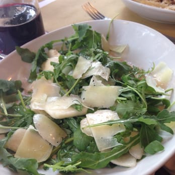 Perdinci Bistró - Arugula pear and cheese salad - Roman Near Me - Rome, RM Perdinci Bistró - Arugula pear and cheese salad - Roman Near Me - Rome, RM