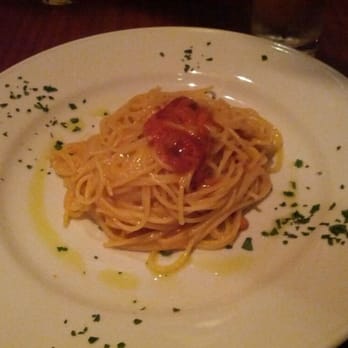 Oliveto - Spaghetti Ai Ricci Di Mare - spaghetti with sea-urchins, garlic, and a touch of chili - Italian Near Me - London, XGL