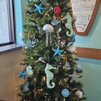 NE Seafood Shack - New England by the sea themed Christmas tree! - Seafood Near Me - Leesburg, Florida NE Seafood Shack - New England by the sea themed Christmas tree! - Seafood Near Me - Leesburg, Florida