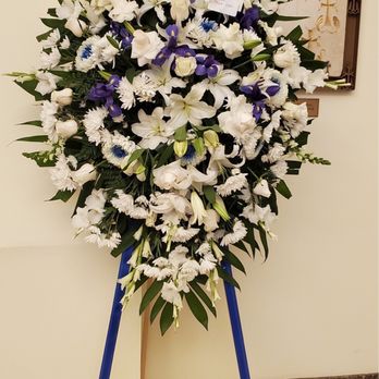 Sun Valley Florist - Funeral arrangement - Florists Near Me - Sun Valley, California Sun Valley Florist - Funeral arrangement - Florists Near Me - Sun Valley, California