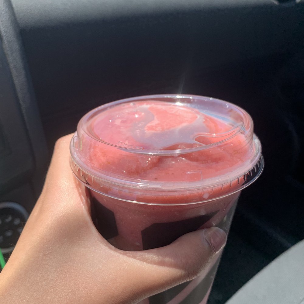 Juice Crafters - 16 oz "u like um": strawberries vanilla dates - Juice Bars & Smoothies Near Me - Los Angeles, California Juice Crafters - 16 oz "u like um": strawberries vanilla dates - Juice Bars & Smoothies Near Me - Los Angeles, California