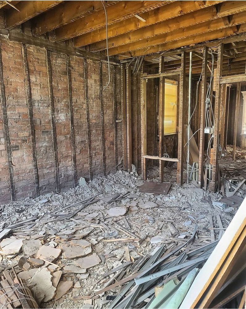 Slide of Ulloa Construction