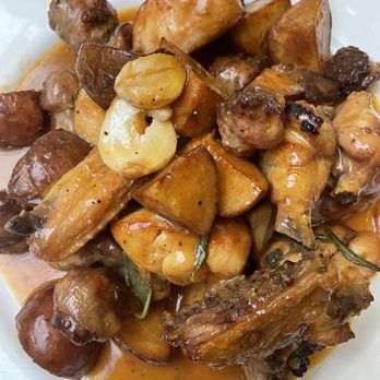 Il Cortile - My 5 star go to meal...their chicken scarpiello. I could eat this for days. Amazing. - Italian Near Me - New York, New York Il Cortile - My 5 star go to meal...their chicken scarpiello. I could eat this for days. Amazing. - Italian Near Me - New York, New York