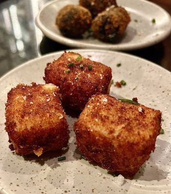 L’Avant Comptoir de la Terre by null