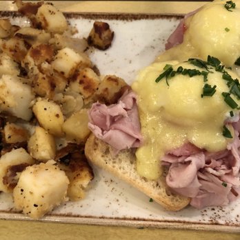 First Watch - Classic Eggs Benedict - American Near Me - Chantilly, Virginia First Watch - Classic Eggs Benedict - American Near Me - Chantilly, Virginia