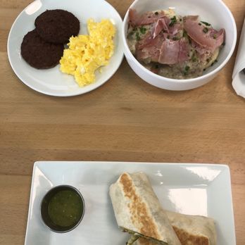 Beau's cafe - Breakfast Burrito - Breakfast & Brunch Near Me - Lexington, Kentucky
