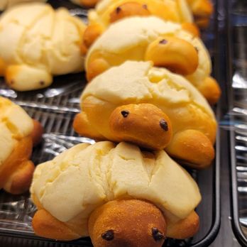 Brug Bakery - Melon bread - Bakeries Near Me - Kapolei, Hawaii Brug Bakery - Melon bread - Bakeries Near Me - Kapolei, Hawaii
