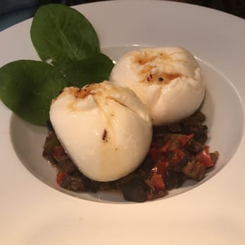 Claus - La Table du Petit-Déjeuner - Burrata with ratatouille - Breakfast & Brunch Near Me - Paris, 75