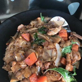 Hanuman Thai Eatery - Drunken Noodles! - Thai Near Me - Costa Mesa, California