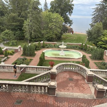 Glensheen - Formal Garden - Landmarks & Historical Buildings Near Me - Duluth, Minnesota Glensheen - Formal Garden - Landmarks & Historical Buildings Near Me - Duluth, Minnesota
