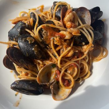 Ristorante La Torre - Seafood spaghetti - Italian Near Me - Vernazza, SP