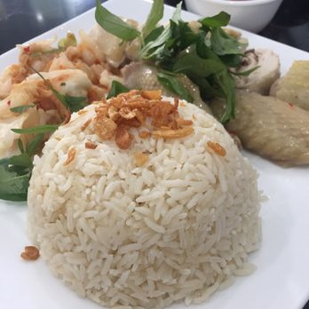 Pho Que Huong - Hainan Steamed Chicken Rice - Vietnamese style - Vietnamese Near Me - Honolulu, Hawaii