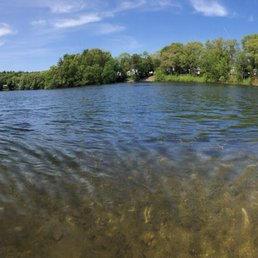 Such a beautiful pond!!