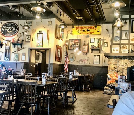 Cracker Barrel Old Country Store by null