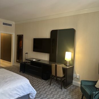 JW Marriott Chicago - Hotels Near Me - Chicago, Illinois