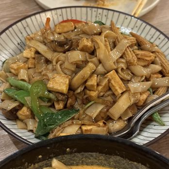 Sawasdee Thai Restaurant - Drunken noodles - Thai Near Me - Vancouver, British Columbia Sawasdee Thai Restaurant - Drunken noodles - Thai Near Me - Vancouver, British Columbia