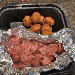 Omahoma Bob's BBQ - Fried mushrooms and sausage
