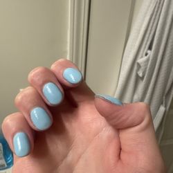Milano Pedi Spa - Uneven coat and polish lifting off
