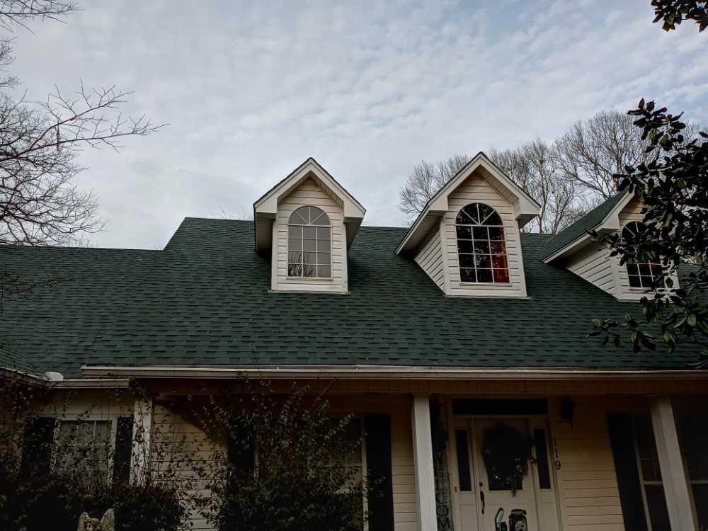 Slide of J&H Roofing & Repairs