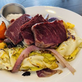 Tandem American Eatery - Corned Beef Short Ribs, Cabbage and Potatoes! - Beer Bar Near Me - Tucson, Arizona Tandem American Eatery - Corned Beef Short Ribs, Cabbage and Potatoes! - Beer Bar Near Me - Tucson, Arizona