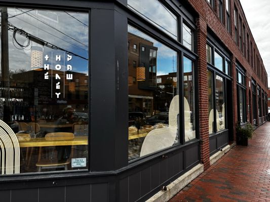 The Honey Paw by null