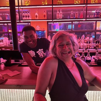 Canvas Lounge - Vensive, the bartender and me - we actually went to college together many years ago - Lounges Near Me - Nashville, Tennessee