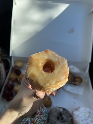 Bonnie's Donuts by null