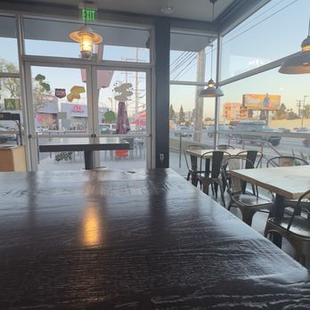 MOD Pizza - Plenty of indoor and outdoor seating - Pizza Near Me - Los Angeles, California MOD Pizza - Plenty of indoor and outdoor seating - Pizza Near Me - Los Angeles, California