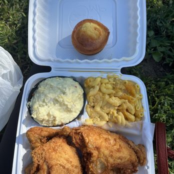 Henry's Soul Cafe - Fried half chicken with mac and cheese, potato salad, and cornbread - Southern Near Me - Washington, DC, District of Columbia